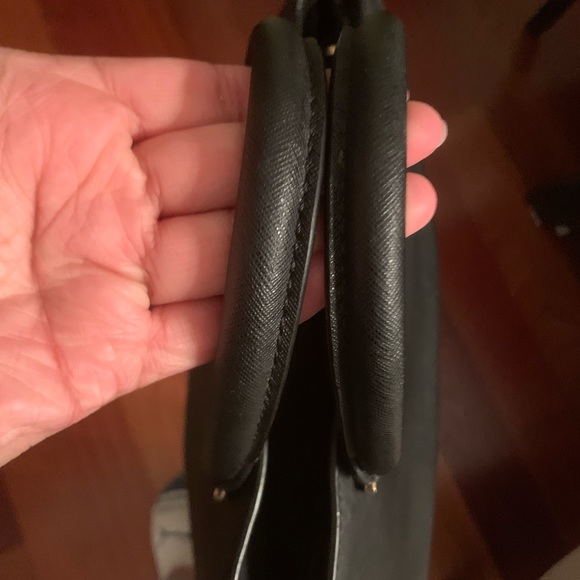 Michael Kors Handbag - Picture 6 of 8